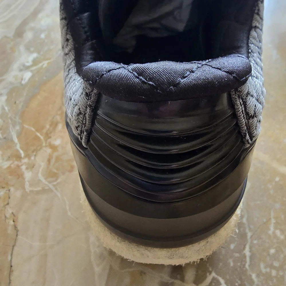 Air Jordan 2 Retro Low Sneakers, Sz 10.5